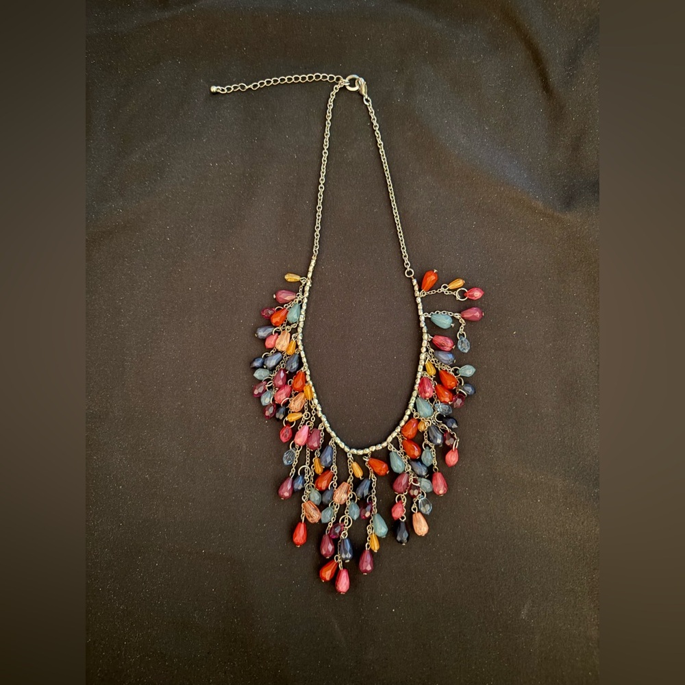 Multicolor Beaded bib Necklace Silvertone with extender GUC worn once